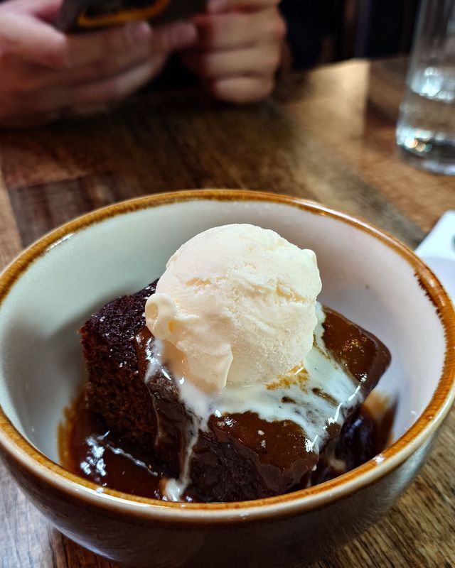 Sticky toffee pudding