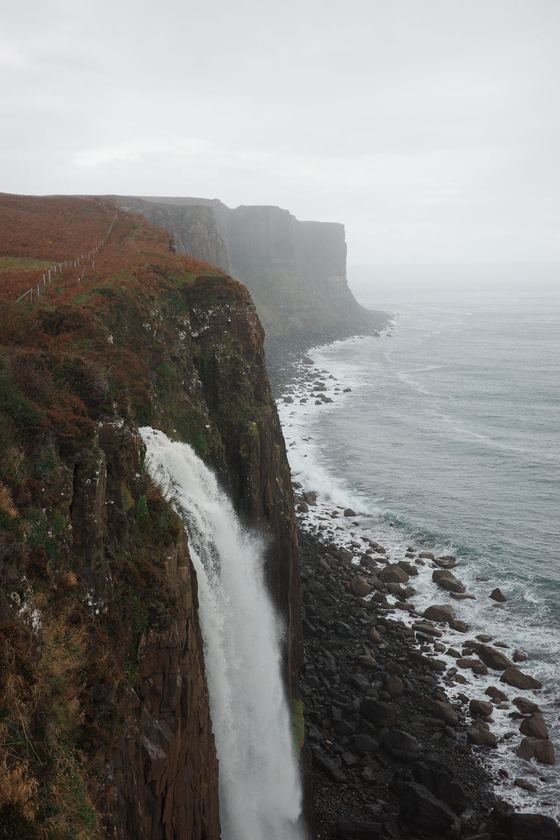 Creag an Fhèilidh: Waterfall plunging beside coastal cliffs