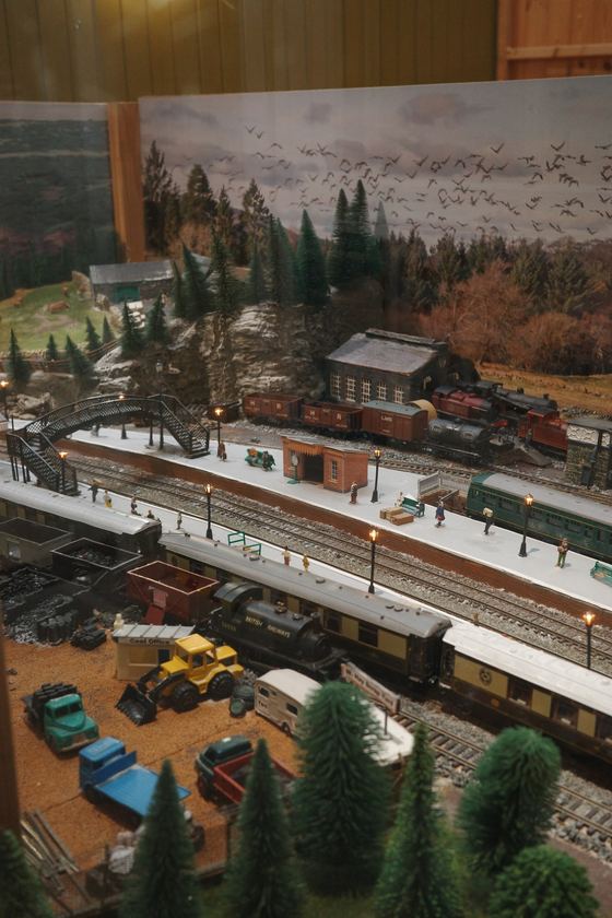 Alford Heritage Museum: Detailed miniature railway layout