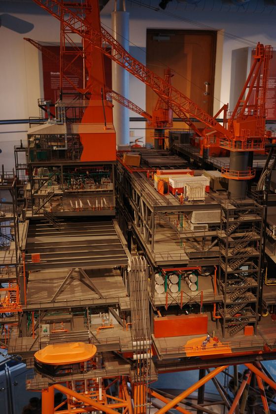 Maritime Museum: Detailed offshore platform model