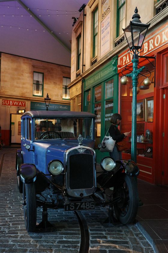 Riverside Museum: Vintage car on recreated street