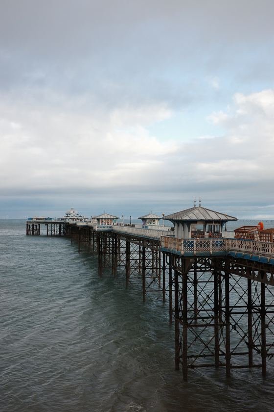 Conwy and Llandudno: Llandudno pier extending into the sea