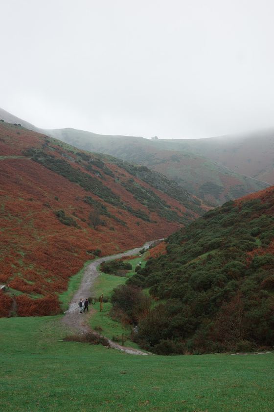 Shrewsbury and Church Stretton: Winding path between red hills