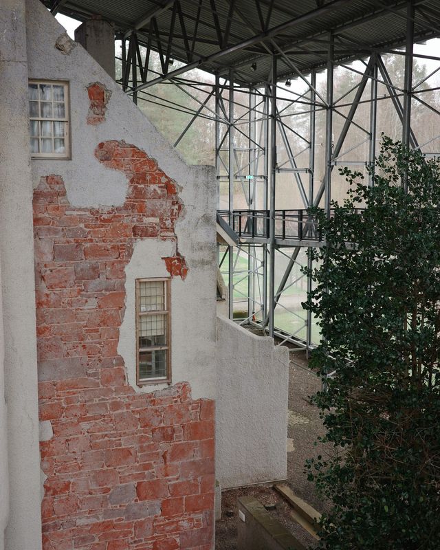 R Lomund Hill House Hill House